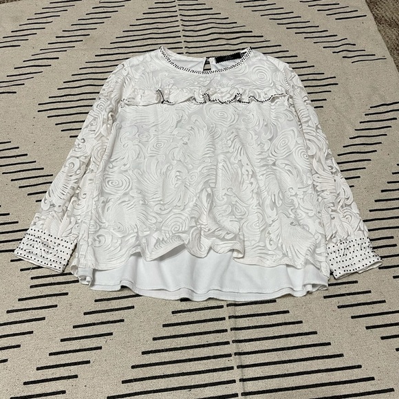 BKE Tops - BKE Boutique Laced Top